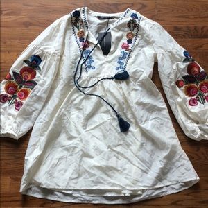 NEVER WORN ZARA TOP WITH TAGS